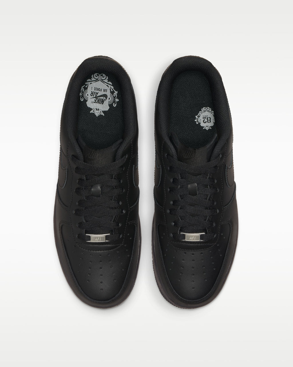NIKE AIRFORCE 1s BLACK