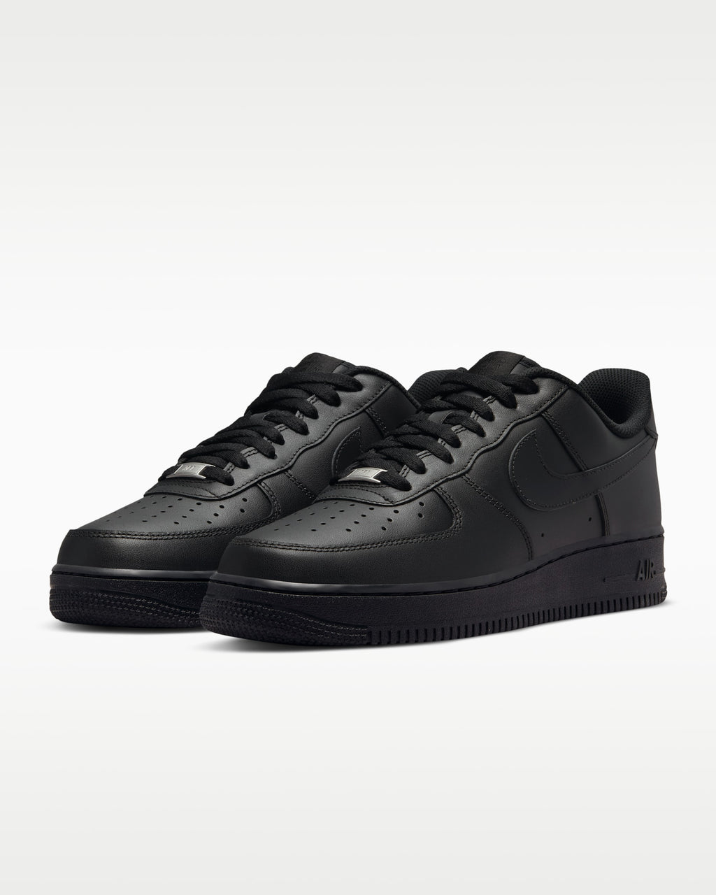 NIKE AIRFORCE 1s BLACK
